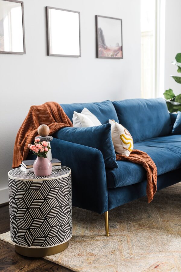 Park Sofa (Blue Velvet)