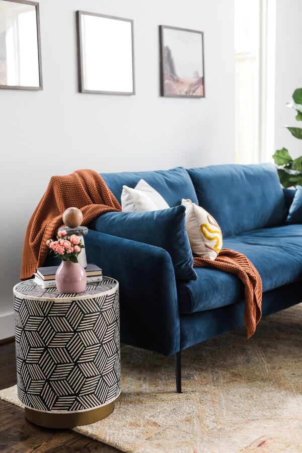 Park Sofa (Blue Velvet)