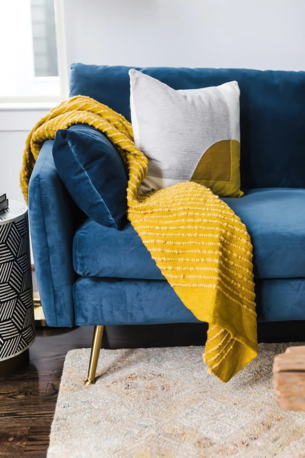 Park Sectional Sofa (Blue Velvet)